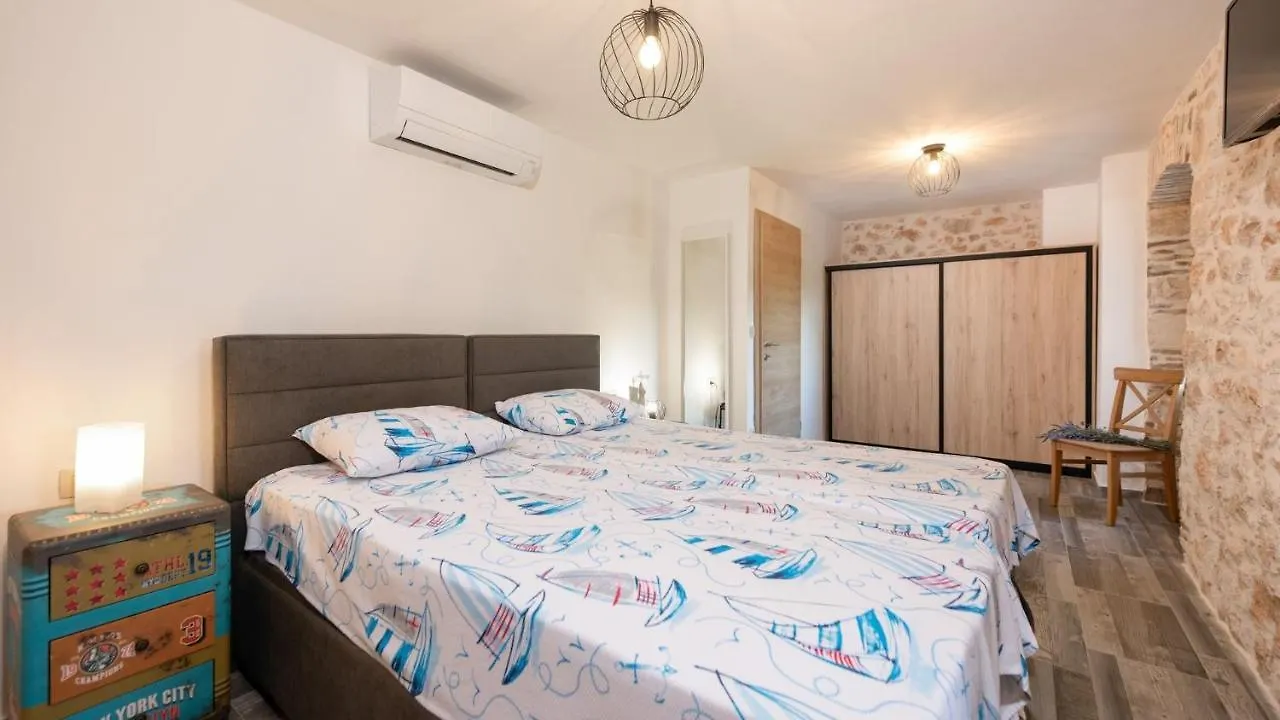 Villa Francesca Radini 0*,